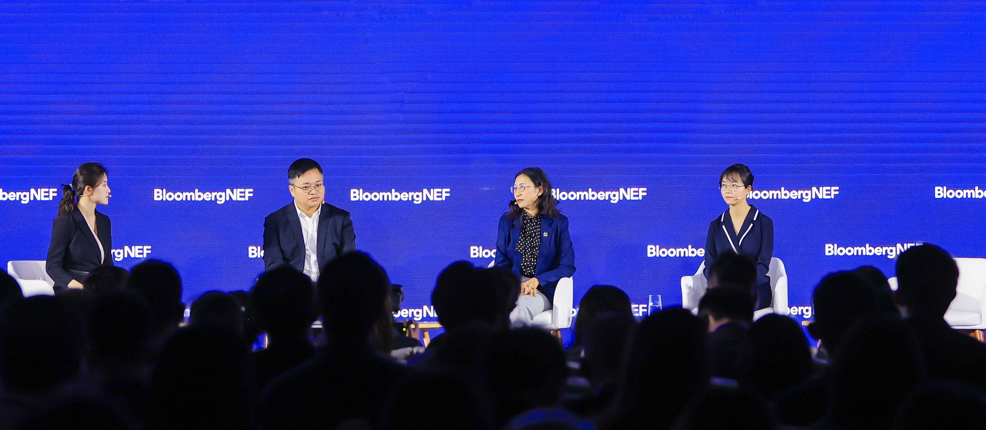 非凡国际股份受邀出席BNEF上海峰会：在全球能源转型中表演更沉要的角色